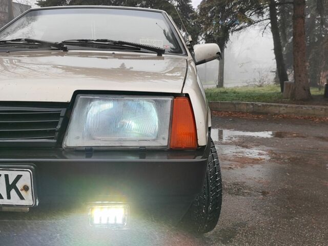 Бежевый ВАЗ 21099, объемом двигателя 0 л и пробегом 200 тыс. км за 1400 $, фото 1 на Automoto.ua