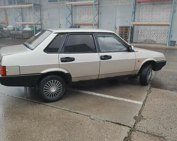 Бежевый ВАЗ 21099, объемом двигателя 1.5 л и пробегом 200 тыс. км за 1400 $, фото 8 на Automoto.ua