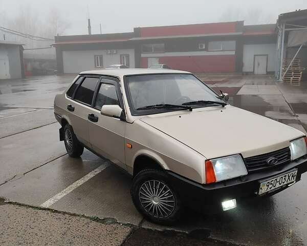 Бежевый ВАЗ 21099, объемом двигателя 1.5 л и пробегом 200 тыс. км за 1400 $, фото 7 на Automoto.ua