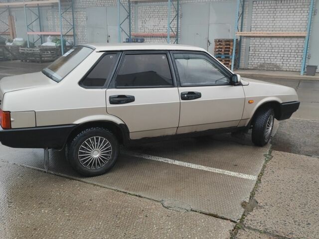 Бежевый ВАЗ 21099, объемом двигателя 0 л и пробегом 200 тыс. км за 1400 $, фото 7 на Automoto.ua