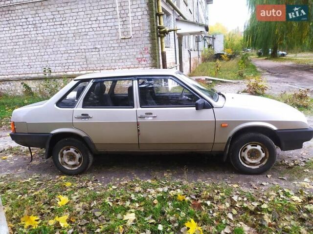 Бежевий ВАЗ 21099, об'ємом двигуна 1.6 л та пробігом 277 тис. км за 1700 $, фото 3 на Automoto.ua