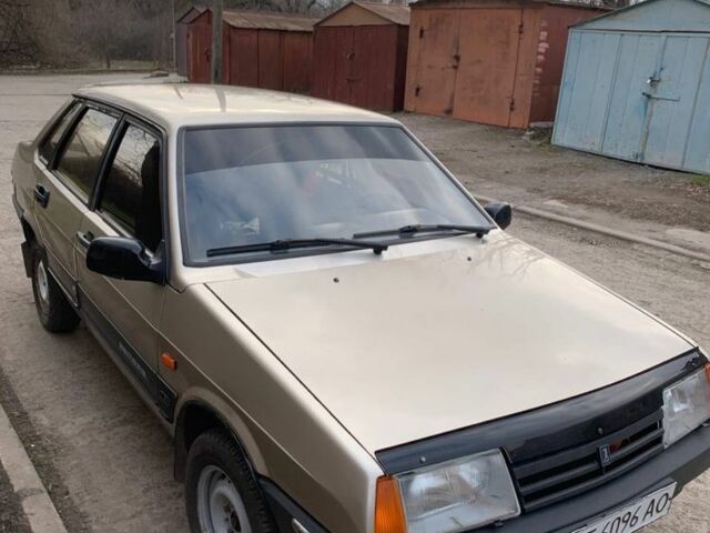 Бежевый ВАЗ 21099, объемом двигателя 1.5 л и пробегом 220 тыс. км за 1000 $, фото 5 на Automoto.ua