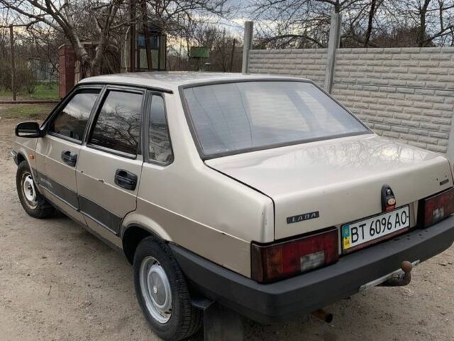 Бежевый ВАЗ 21099, объемом двигателя 1.5 л и пробегом 220 тыс. км за 1000 $, фото 2 на Automoto.ua