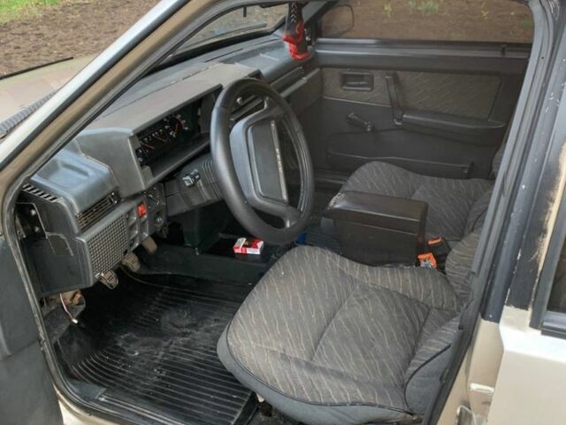 Бежевый ВАЗ 21099, объемом двигателя 1.5 л и пробегом 220 тыс. км за 1000 $, фото 7 на Automoto.ua