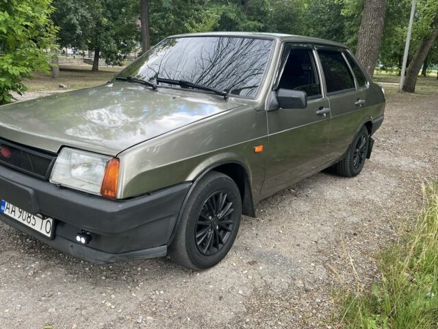 Бежевый ВАЗ 21099, объемом двигателя 1.5 л и пробегом 240 тыс. км за 1400 $, фото 4 на Automoto.ua