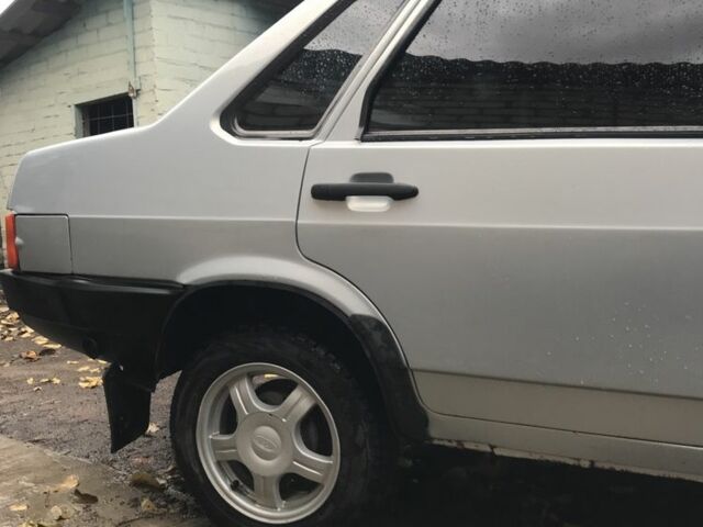 ВАЗ 21099 2005 в Краматорске на Automoto.ua Бежевый ВАЗ 21099, объемом двигателя 0 л и пробегом 190 тыс. км за 1023 $, фото 5 на Automoto.ua