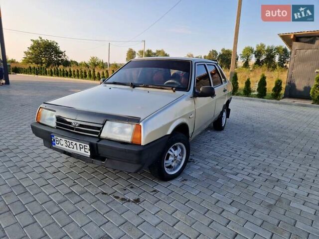 Бежевый ВАЗ 21099, объемом двигателя 1.5 л и пробегом 225 тыс. км за 1200 $, фото 1 на Automoto.ua