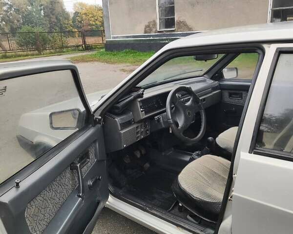 ВАЗ 21099 2006 в Киеве на Automoto.ua Бежевый ВАЗ 21099, объемом двигателя 1.5 л и пробегом 56 тыс. км за 2600 $, фото 7 на Automoto.ua