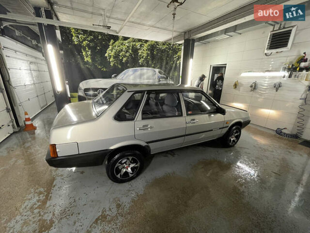 Бежевий ВАЗ 21099, об'ємом двигуна 1.6 л та пробігом 57 тис. км за 2750 $, фото 6 на Automoto.ua