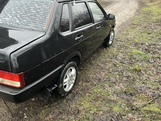 Чорний ВАЗ 21099, об'ємом двигуна 1.6 л та пробігом 297 тис. км за 1100 $, фото 2 на Automoto.ua