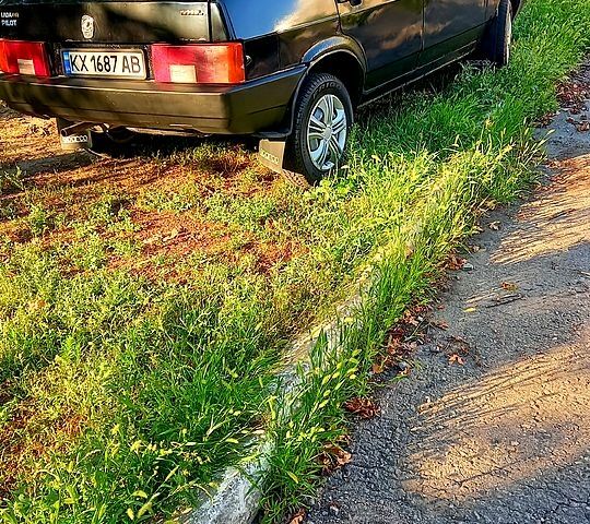 Черный ВАЗ 21099, объемом двигателя 1.5 л и пробегом 135 тыс. км за 1200 $, фото 1 на Automoto.ua