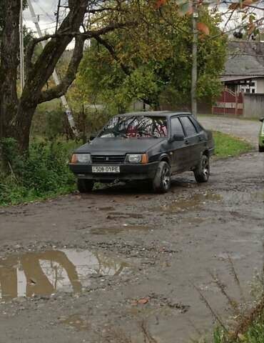 Черный ВАЗ 21099, объемом двигателя 1.5 л и пробегом 700 тыс. км за 550 $, фото 3 на Automoto.ua