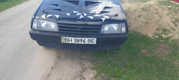 Чорний ВАЗ 21099, об'ємом двигуна 2 л та пробігом 80 тис. км за 2000 $, фото 1 на Automoto.ua