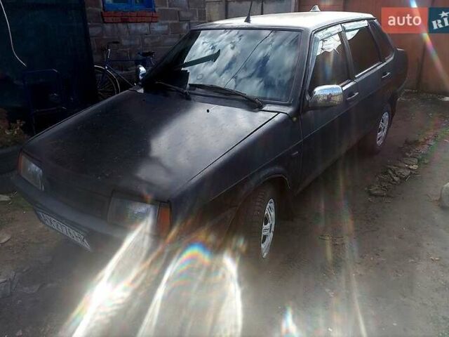 Чорний ВАЗ 21099, об'ємом двигуна 1.5 л та пробігом 230 тис. км за 800 $, фото 1 на Automoto.ua