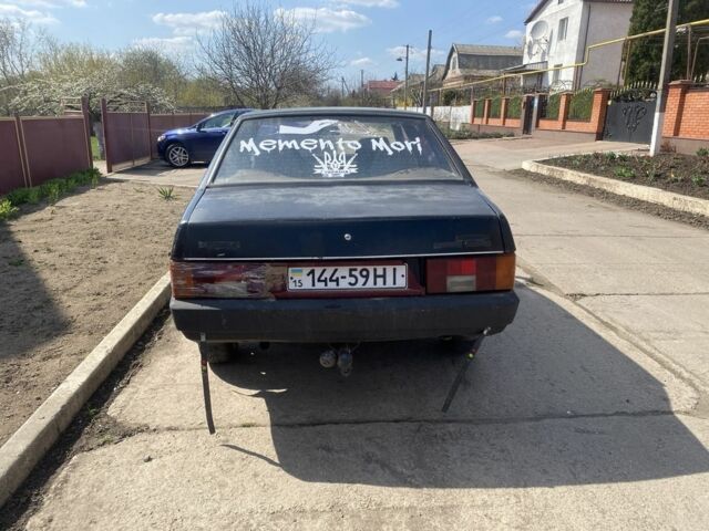 Черный ВАЗ 21099, объемом двигателя 0 л и пробегом 1000 тыс. км за 900 $, фото 2 на Automoto.ua