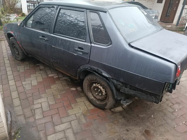 Черный ВАЗ 21099, объемом двигателя 0 л и пробегом 100 тыс. км за 300 $, фото 2 на Automoto.ua