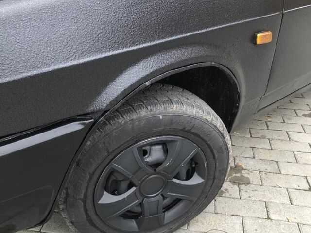 Черный ВАЗ 21099, объемом двигателя 1.5 л и пробегом 90 тыс. км за 1300 $, фото 5 на Automoto.ua