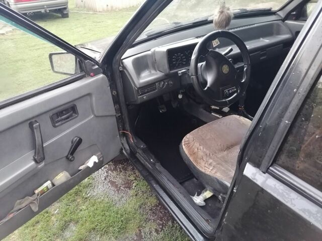 Черный ВАЗ 21099, объемом двигателя 0 л и пробегом 41 тыс. км за 833 $, фото 4 на Automoto.ua