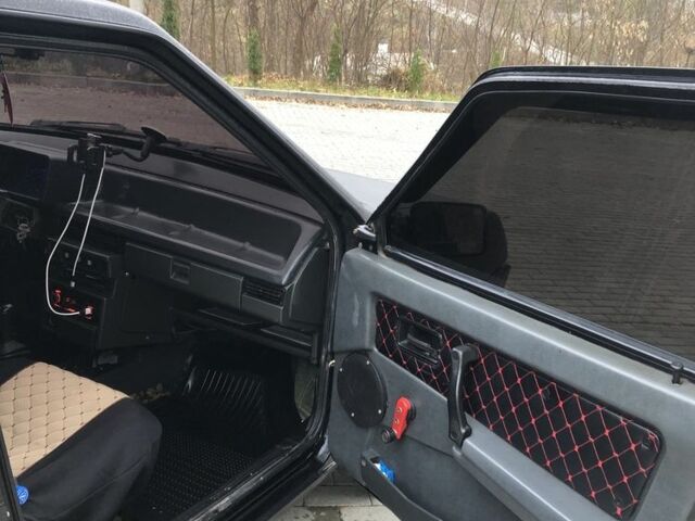 Черный ВАЗ 21099, объемом двигателя 1.5 л и пробегом 90 тыс. км за 1300 $, фото 4 на Automoto.ua