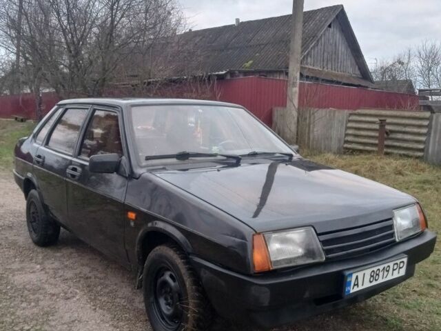 Черный ВАЗ 21099, объемом двигателя 1.5 л и пробегом 230 тыс. км за 1108 $, фото 4 на Automoto.ua