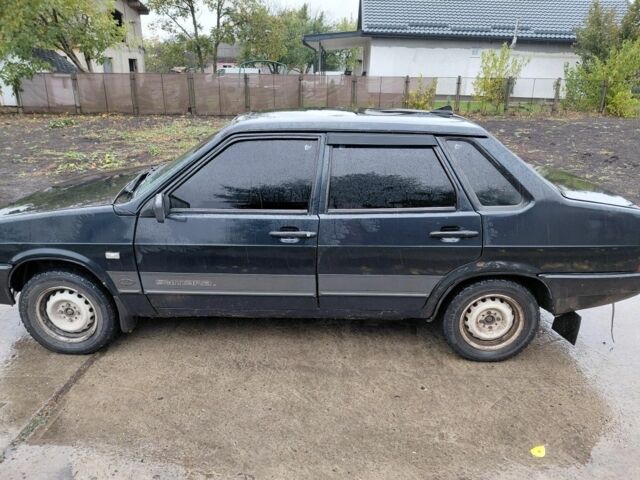 Чорний ВАЗ 21099, об'ємом двигуна 1.5 л та пробігом 300 тис. км за 750 $, фото 1 на Automoto.ua