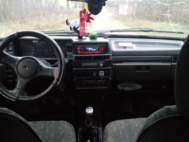 Черный ВАЗ 21099, объемом двигателя 1.5 л и пробегом 230 тыс. км за 1108 $, фото 9 на Automoto.ua