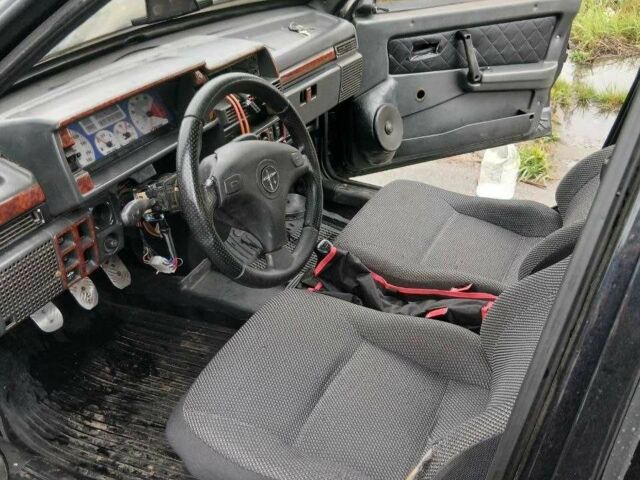 Черный ВАЗ 21099, объемом двигателя 1.5 л и пробегом 150 тыс. км за 1300 $, фото 5 на Automoto.ua