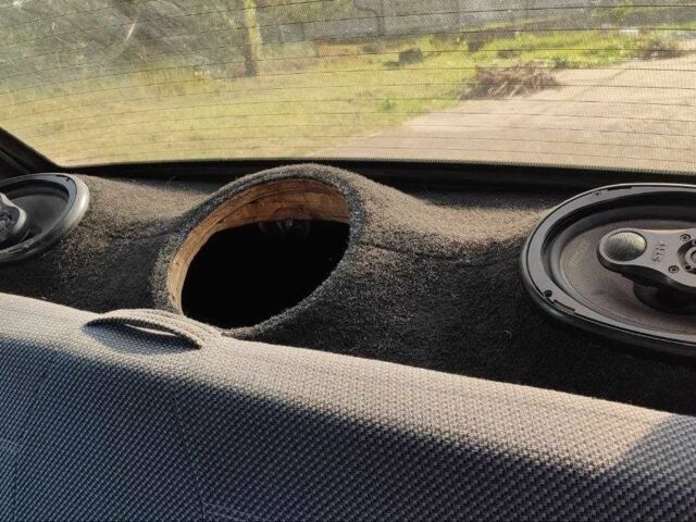 Черный ВАЗ 21099, объемом двигателя 1.5 л и пробегом 150 тыс. км за 1300 $, фото 7 на Automoto.ua