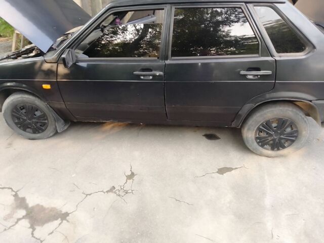 Чорний ВАЗ 21099, об'ємом двигуна 1.5 л та пробігом 5 тис. км за 1069 $, фото 4 на Automoto.ua