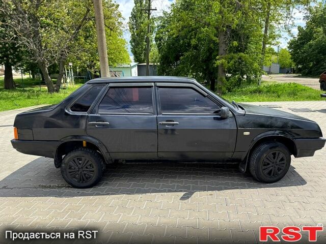 Черный ВАЗ 21099, объемом двигателя 1.5 л и пробегом 200 тыс. км за 1200 $, фото 3 на Automoto.ua