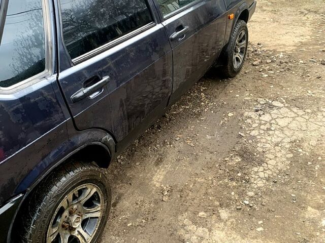 Чорний ВАЗ 21099, об'ємом двигуна 1.5 л та пробігом 0 тис. км за 1500 $, фото 3 на Automoto.ua