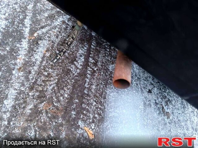 Черный ВАЗ 21099, объемом двигателя 1.5 л и пробегом 160 тыс. км за 2000 $, фото 5 на Automoto.ua