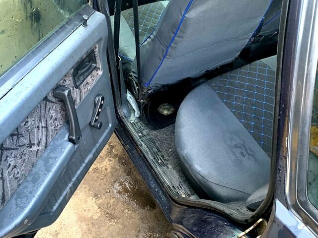 Чорний ВАЗ 21099, об'ємом двигуна 1.5 л та пробігом 0 тис. км за 1500 $, фото 9 на Automoto.ua