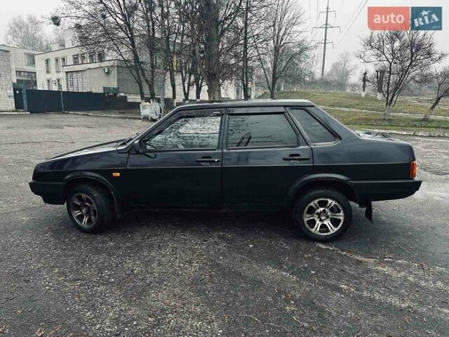 Черный ВАЗ 21099, объемом двигателя 1.5 л и пробегом 178 тыс. км за 1400 $, фото 5 на Automoto.ua