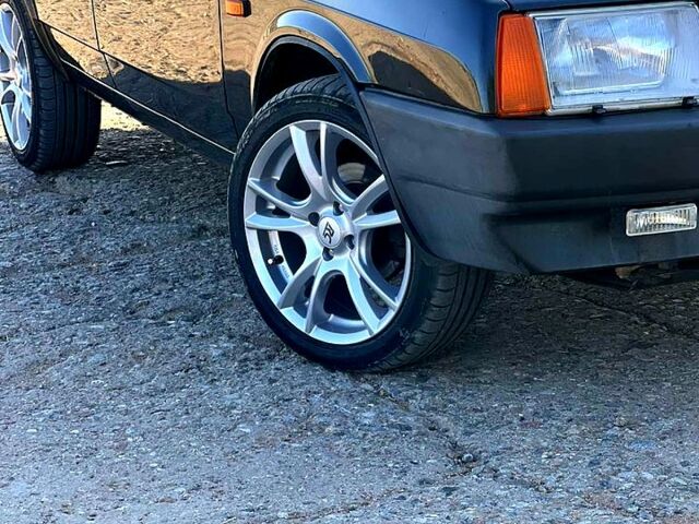 Чорний ВАЗ 21099, об'ємом двигуна 1.5 л та пробігом 185 тис. км за 3300 $, фото 5 на Automoto.ua