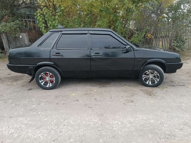 Черный ВАЗ 21099, объемом двигателя 1.5 л и пробегом 231 тыс. км за 1677 $, фото 2 на Automoto.ua