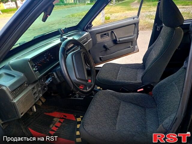 Черный ВАЗ 21099, объемом двигателя 1.5 л и пробегом 45 тыс. км за 1400 $, фото 5 на Automoto.ua