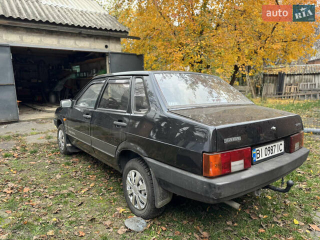 Черный ВАЗ 21099, объемом двигателя 1.5 л и пробегом 207 тыс. км за 2000 $, фото 5 на Automoto.ua