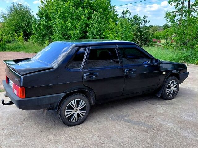 Черный ВАЗ 21099, объемом двигателя 1.5 л и пробегом 160 тыс. км за 1300 $, фото 3 на Automoto.ua