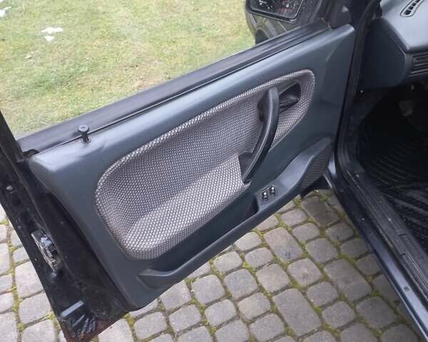 Черный ВАЗ 21099, объемом двигателя 1.6 л и пробегом 168 тыс. км за 800 $, фото 5 на Automoto.ua