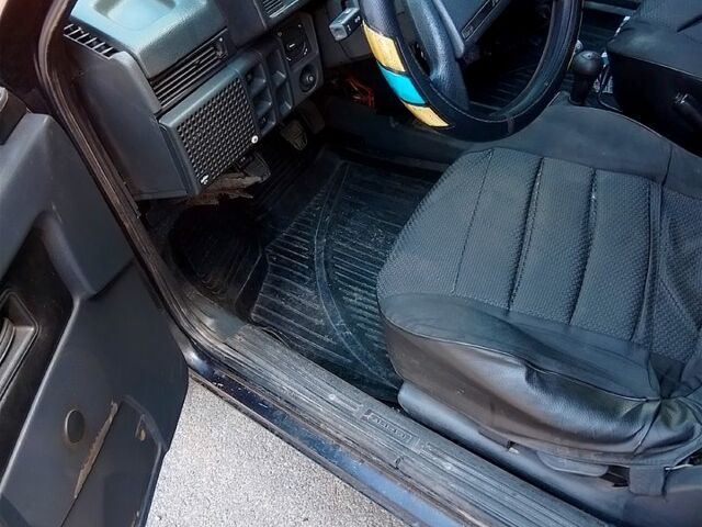 Черный ВАЗ 21099, объемом двигателя 1.5 л и пробегом 180 тыс. км за 1800 $, фото 2 на Automoto.ua