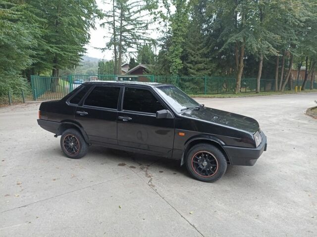 Черный ВАЗ 21099, объемом двигателя 1.5 л и пробегом 262 тыс. км за 1450 $, фото 2 на Automoto.ua
