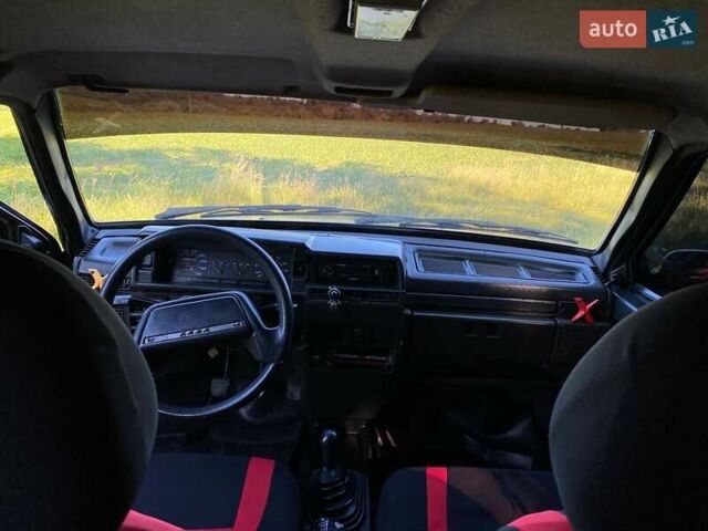 Черный ВАЗ 21099, объемом двигателя 1.5 л и пробегом 228 тыс. км за 1200 $, фото 2 на Automoto.ua