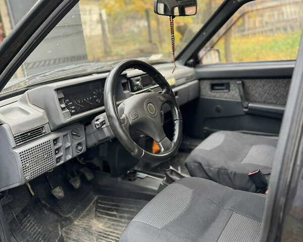 Черный ВАЗ 21099, объемом двигателя 1.5 л и пробегом 207 тыс. км за 2000 $, фото 8 на Automoto.ua