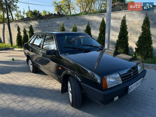 Черный ВАЗ 21099, объемом двигателя 1.5 л и пробегом 233 тыс. км за 2000 $, фото 3 на Automoto.ua