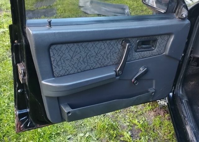 Черный ВАЗ 21099, объемом двигателя 0 л и пробегом 148 тыс. км за 500 $, фото 5 на Automoto.ua