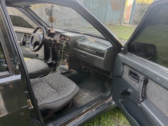 Черный ВАЗ 21099, объемом двигателя 1 л и пробегом 230 тыс. км за 1450 $, фото 7 на Automoto.ua