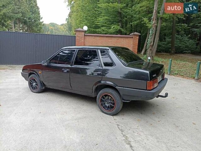 Черный ВАЗ 21099, объемом двигателя 1.5 л и пробегом 262 тыс. км за 1450 $, фото 2 на Automoto.ua
