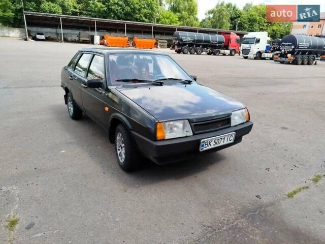 Черный ВАЗ 21099, объемом двигателя 1.5 л и пробегом 142 тыс. км за 1300 $, фото 1 на Automoto.ua