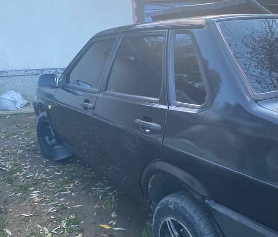 Черный ВАЗ 21099, объемом двигателя 1.5 л и пробегом 150 тыс. км за 599 $, фото 2 на Automoto.ua